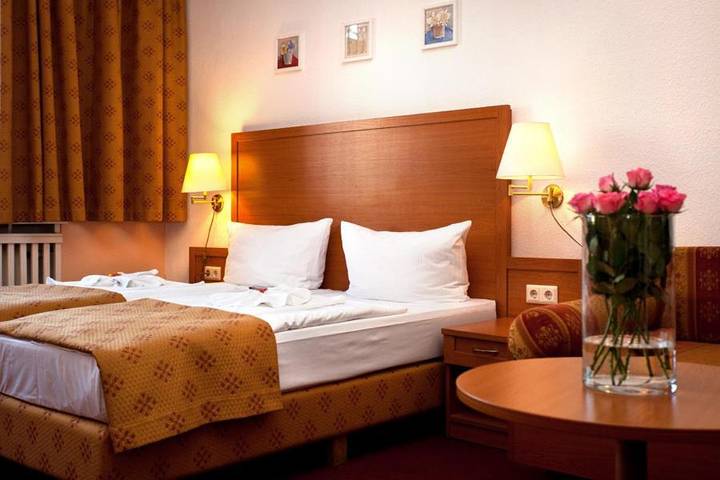 Hotel für 4 Personen in Westend Berlin - 2