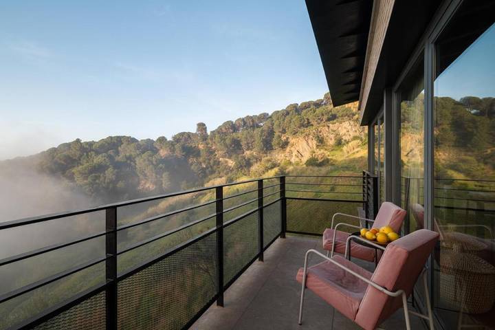 Location de vacances pour 10 personnes, avec vue ainsi que piscine et jardin, animaux acceptés à Alella - 3