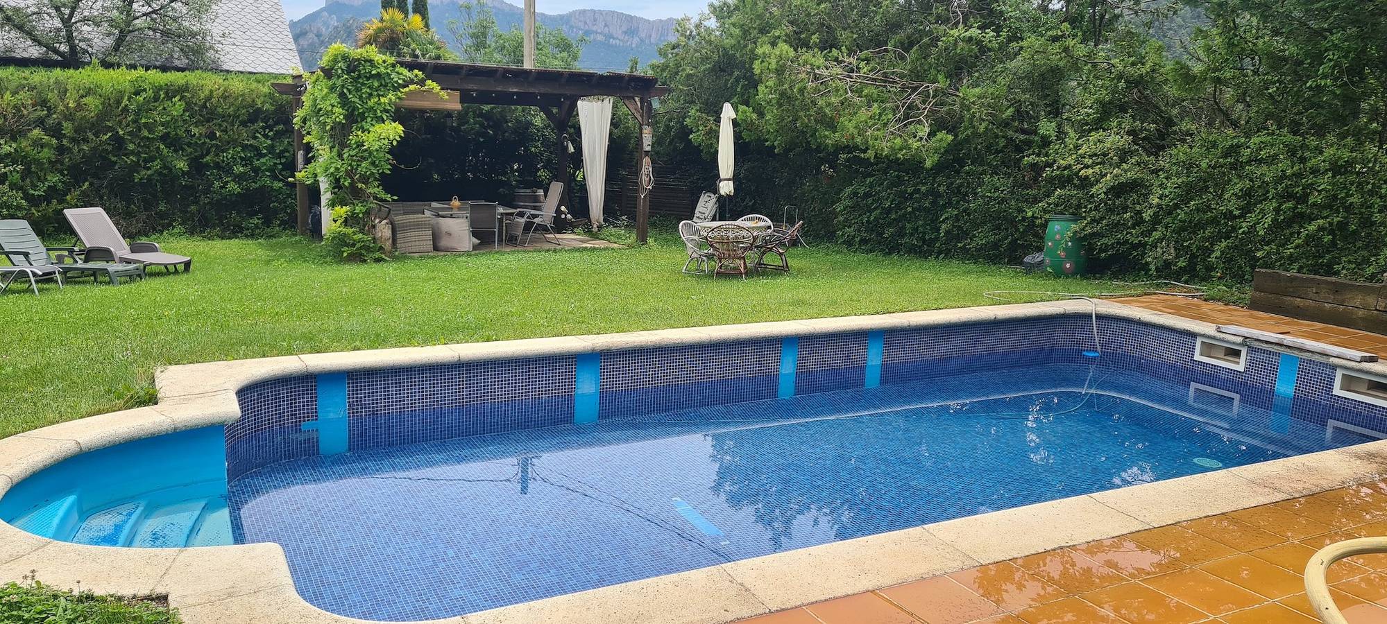 Ferienhaus Yoar mit Bergblick und Wlan in Sant Llorenç de Morunys, Katalanische Pyrenäen