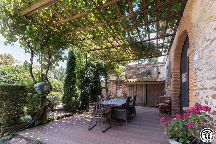 Gîte for 4 people, with pool and terrace as well as garden - 1