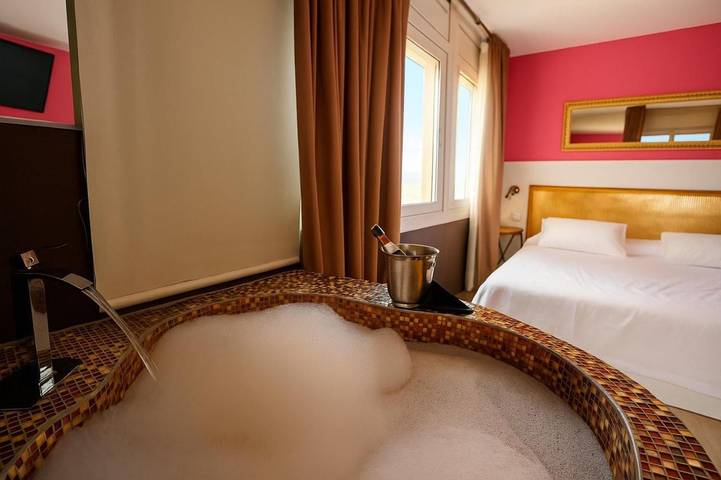 Hôtel pour 2 personnes, avec terrasse à Granollers - 4