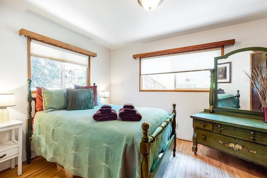 Log Cabin for 6 Guests in Crestline, Lake Gregory