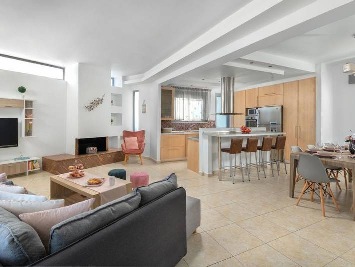 Ferienhaus für 7 Personen, mit Pool und Balkon sowie Garten in Afantou - 4