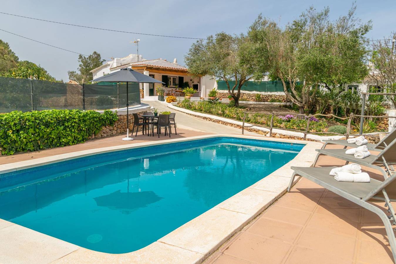 Casa Dina - Casa de campo con piscina privada y Wi-Fi gratis. in Es Mercadal, Menorca