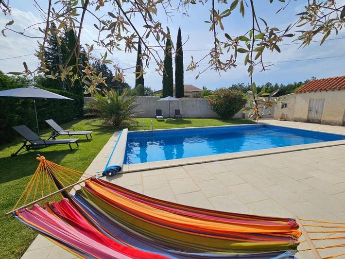Chambre d’hôte pour 4 personnes, avec jardin ainsi que piscine et vue
