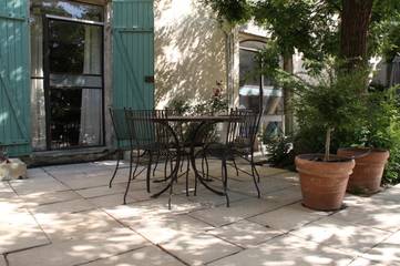 Gîte pour 5 personnes, avec piscine et sauna ainsi que vue et jardin, animaux acceptés à Beauvoisin