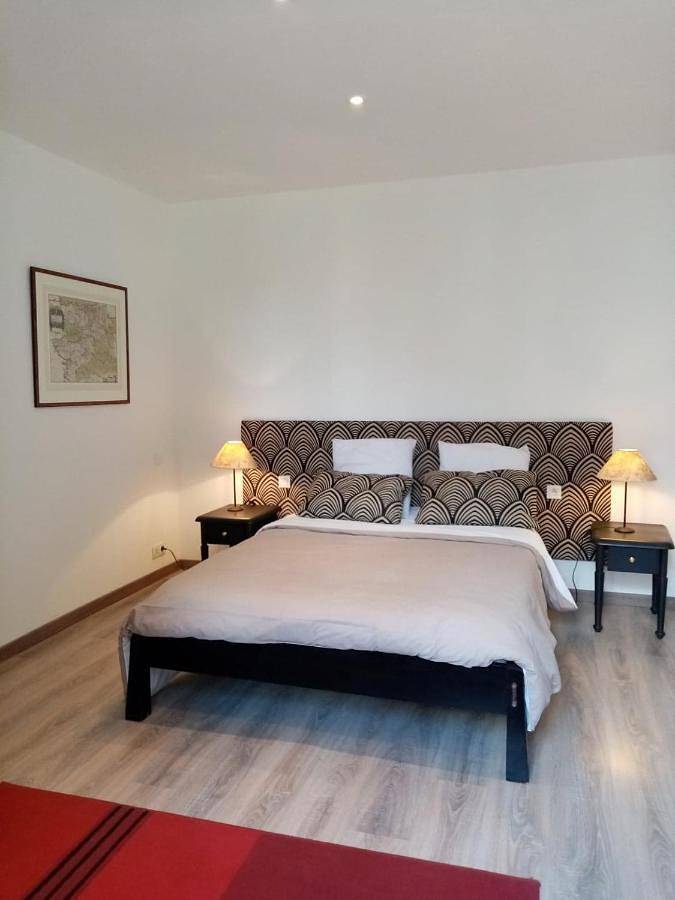 Gîte pour 4 personnes, avec terrasse, animaux acceptés à Bocal (récipient)