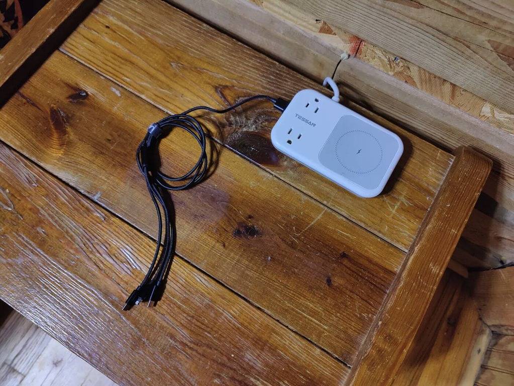 Birdwatchers Paradise: Secluded Cabin in the Woods on 4 acres in Grundy County