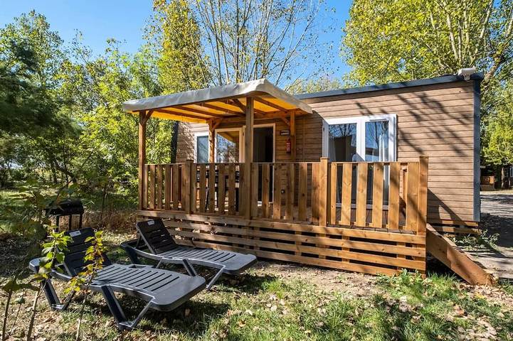 Camping pour 4 personnes, avec terrasse et piscine, animaux acceptés dans Fontenay-le-Comte