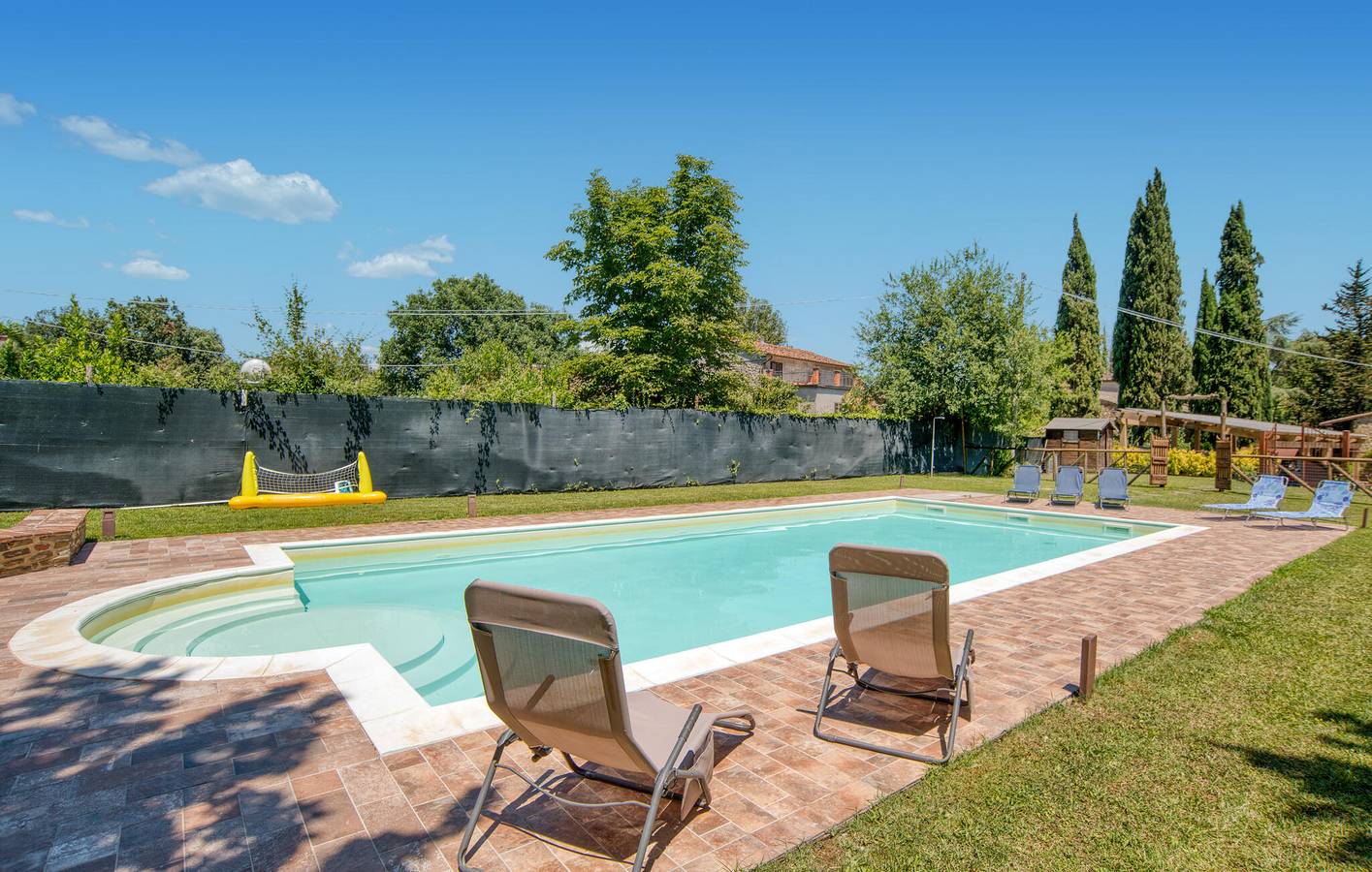 Acogedor apartamento con piscina y aparcamiento, cerca de la pizzería in Arezzo, Chianti