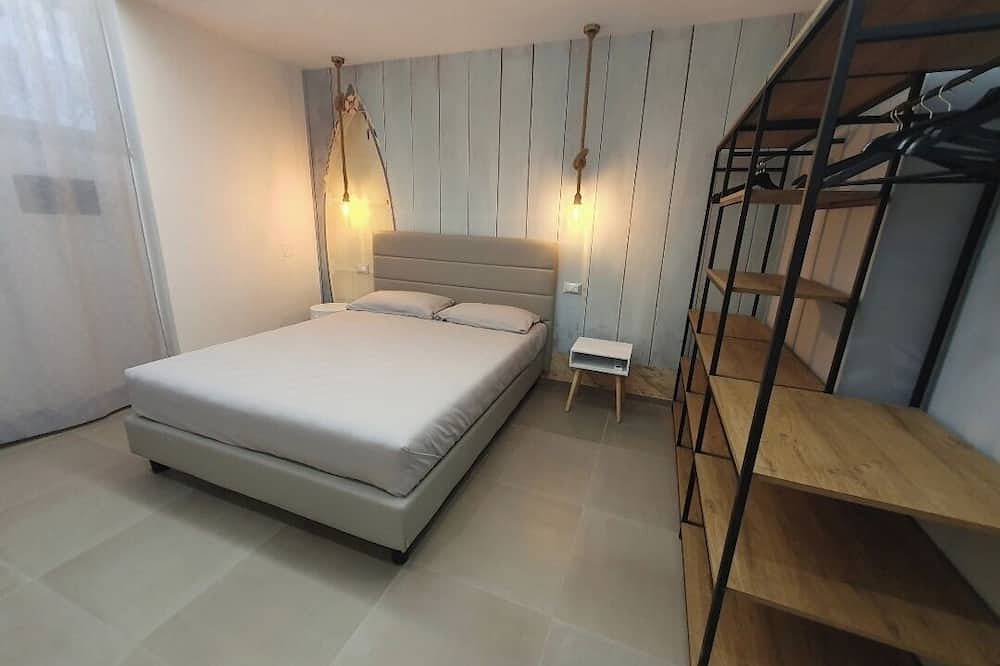 Apartamento entero, Scirocco Apartment - Playa degli Angeli 200 mt from the sea in Gabicce Mare, Pesaro-Urbino