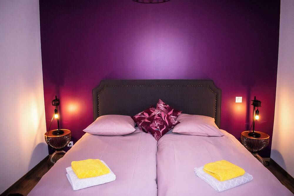 Timber-frame house in the mountains, 10 minutes from the ski slopes in Saint-Maurice-sur-Moselle, Épinal en omgeving