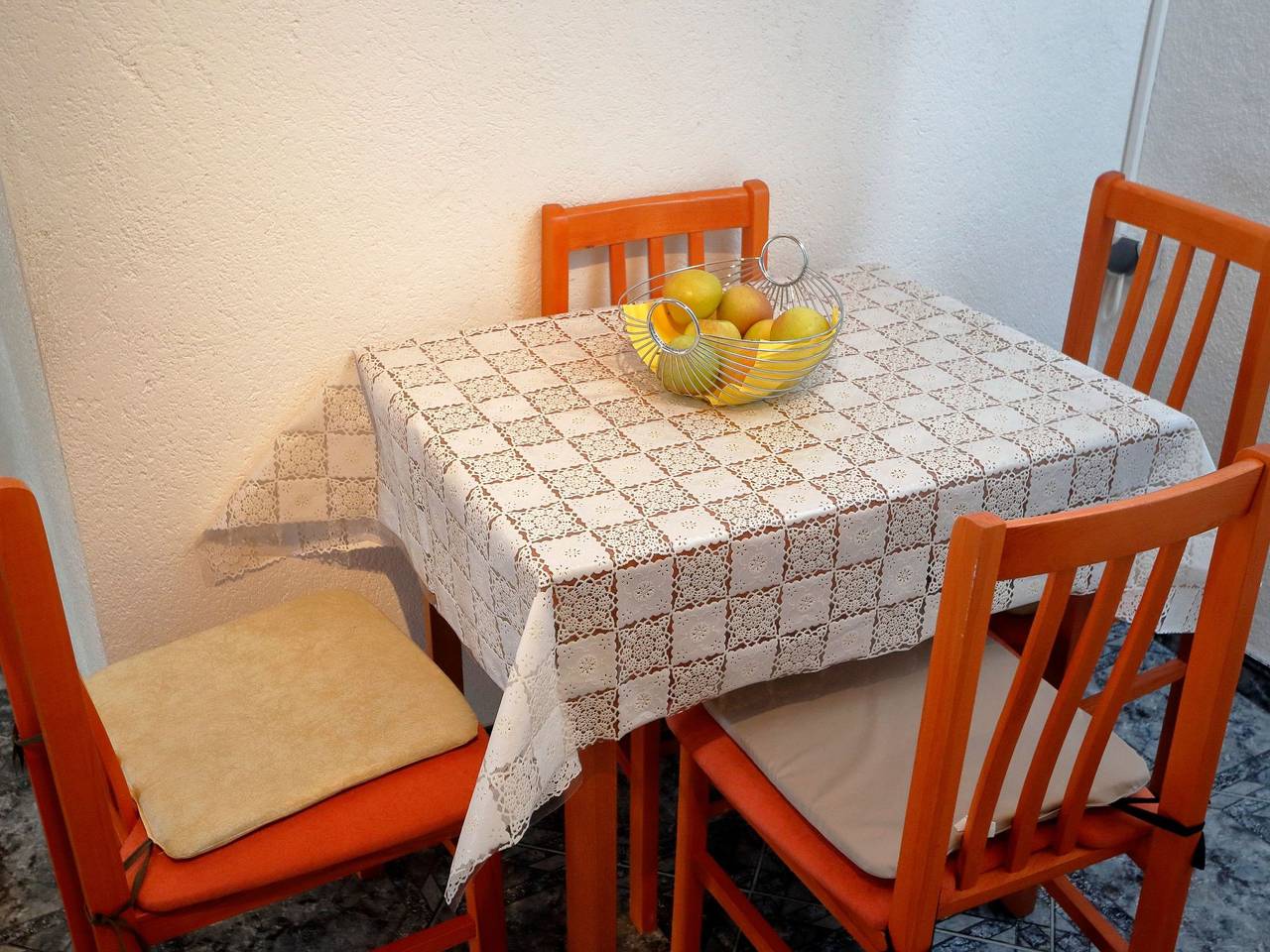 Ganze Wohnung, Für sechs Personen mit Terrasse in Stobrec, Split-Dalmatien