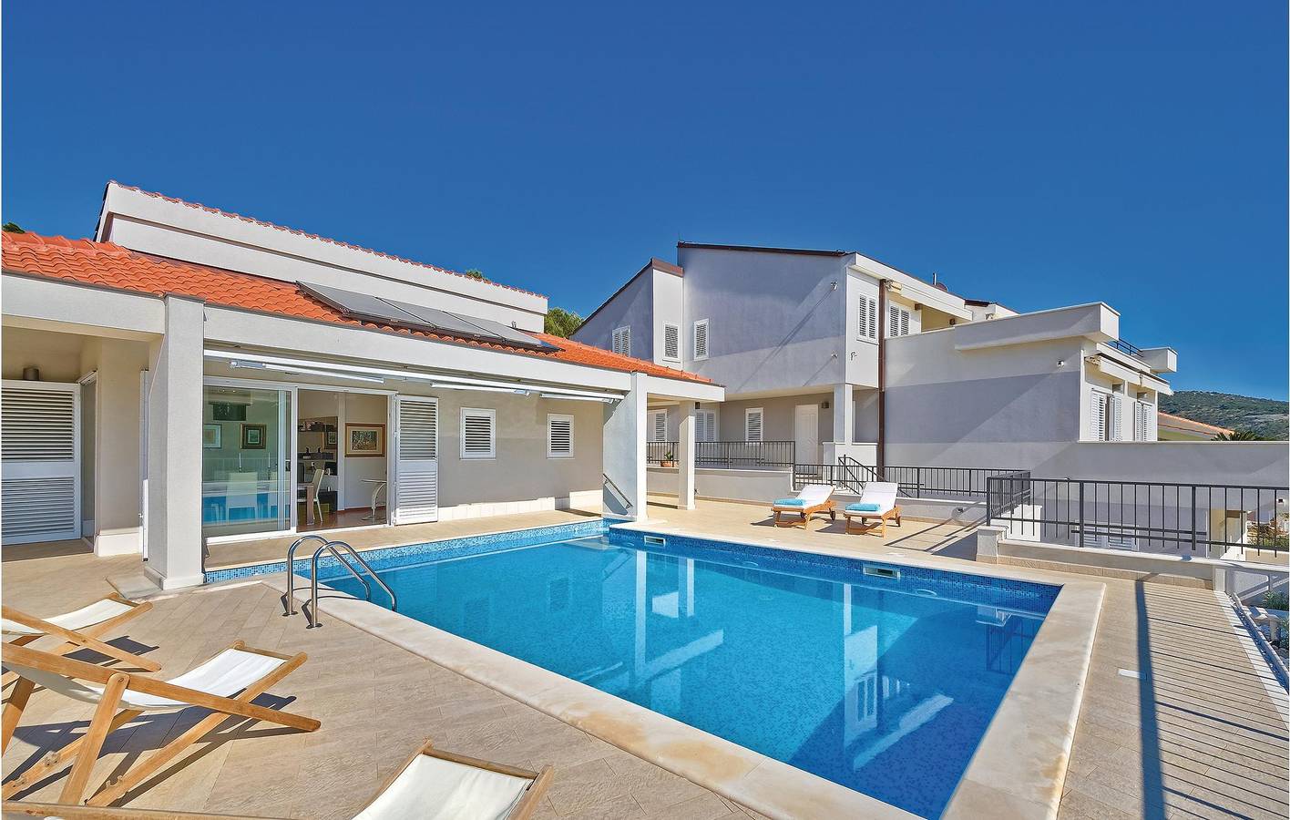 Feriehus for 15 personer med terrasse in Primosten, Šibenik-Knin