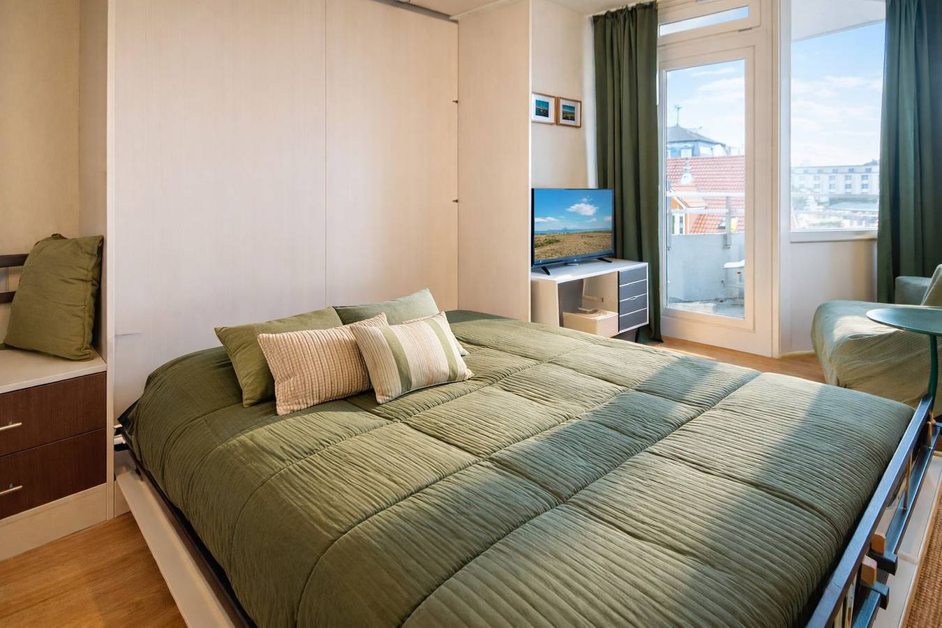 Entire apartment, Helles Apartment mit Balkon und moderner Küche im Strandbox 54 auf Borkum in Borkum