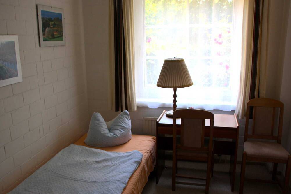 Ganze Wohnung, Fewo 2 - Haus Seeburg Lietzow in Lietzow, Bergen auf Rügen und Umgebung