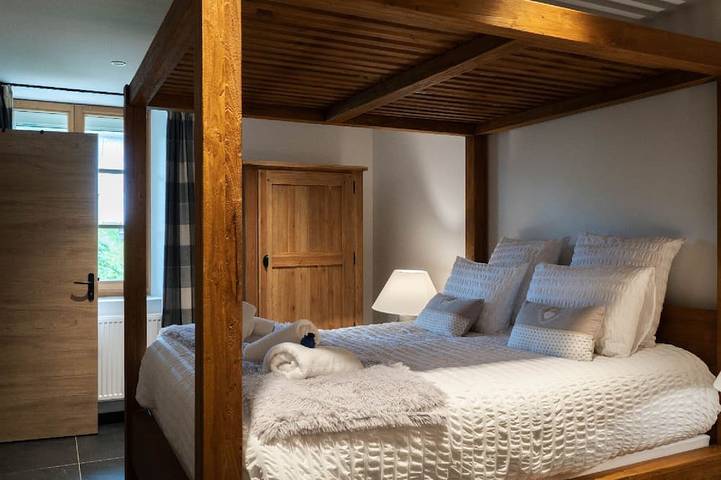 Luxury residence in Métabief, suites, apartments, private spa and sauna in Mouthe-Lac et Mont d’Or, Jura Francais