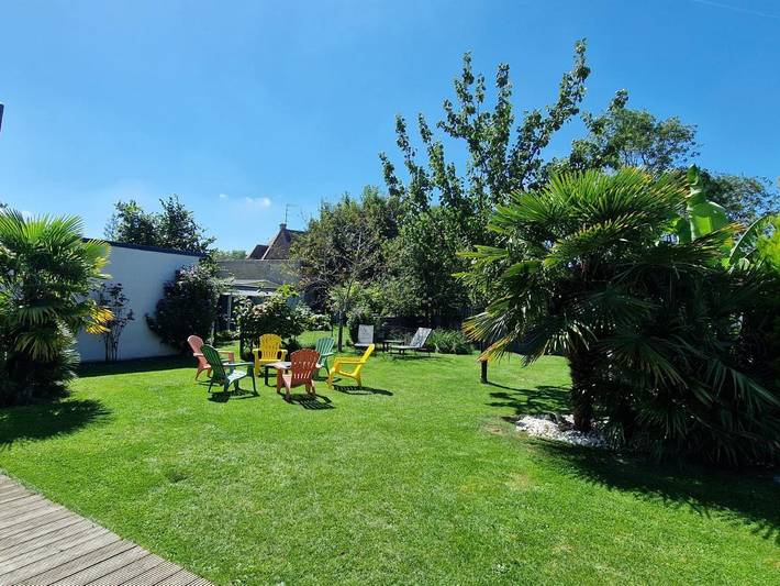 Location de vacances pour 10 personnes, avec vue ainsi que jardin et piscine, adapté aux familles à Troarn - 4