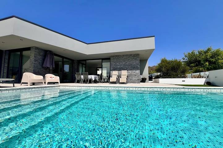 Casa Nelia - Villa Porto Covo: Beach and Heated Pool in Porto Covo, Costa Alentejana