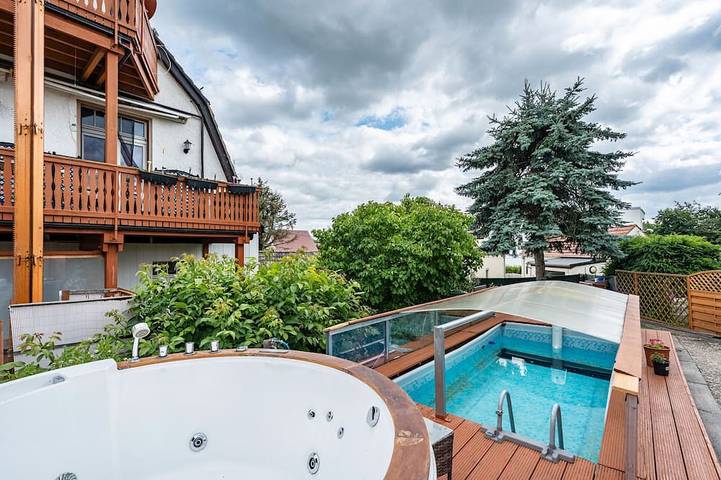 Ferienwohnung für 3 Personen, mit Whirlpool und Garten in Moritzburg