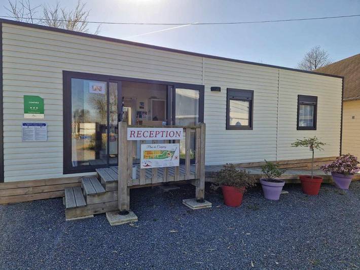 Location de vacances pour 8 personnes, avec piscine ainsi que jardin et jacuzzi à Balleroy - 3