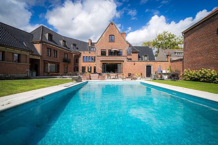 Vakantiehuis voor 24 personen, met tuin - 1