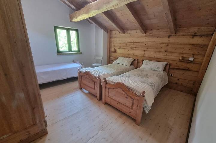 Superb 2-bedroom chalet in charming with barbeque, 1250 mt Trentino-Alto Adige in Roncegno Terme, Valsugana