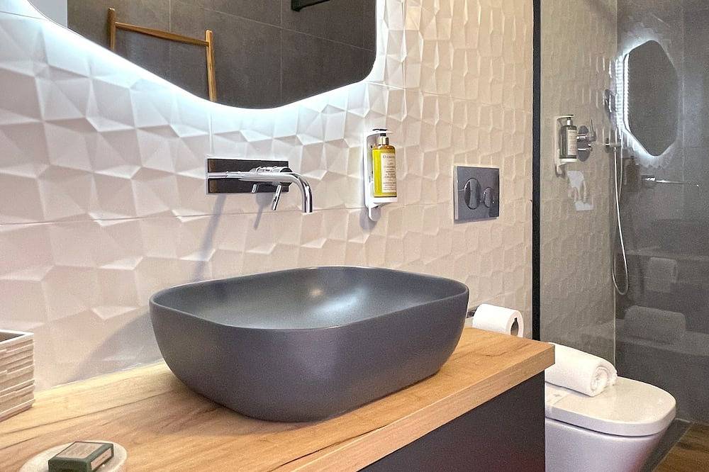 Stylish 1 Bedroom Stone House With Sea View In São Jorge, Azores (Belo Malandro) in São Jorge