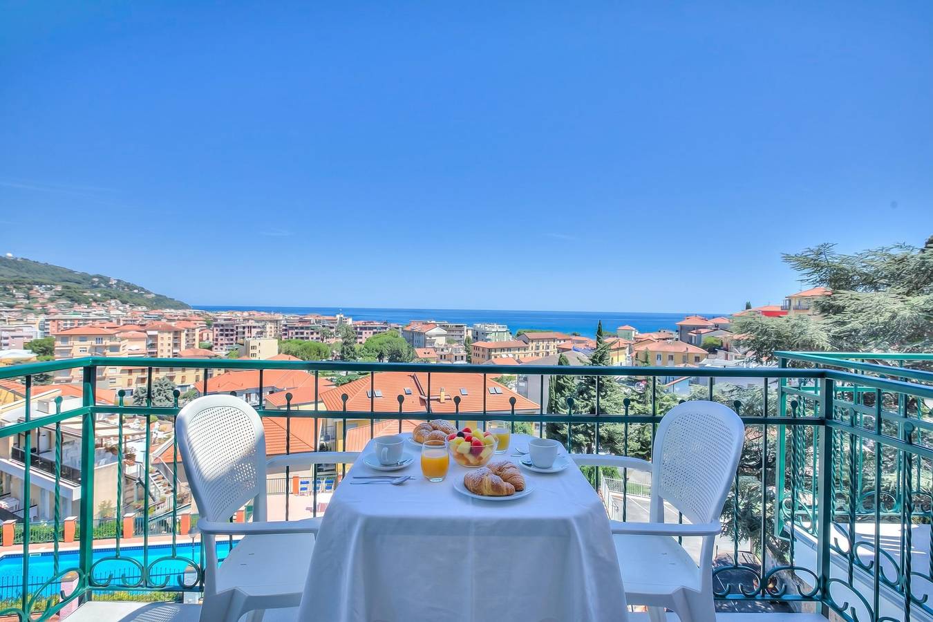 Apartamento entero, Seaview Pool Retreat - M17 in Andora, Riviera di Ponente
