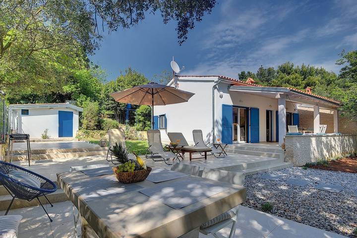 Ferienhaus für 6 Personen, mit Terrasse und Garten, kinderfreundlich in Istrien - 2