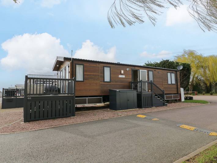 Glamping for 4 people, with garden, with pets in Warwickshire