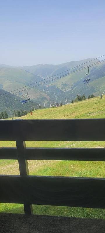 Gîte pour 6 personnes, avec vue et balcon, animaux acceptés à Saint-Aventin