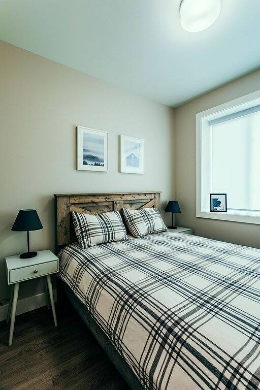 Premium Chalet w/ Hot Tub, Steam Shower, Generator, 6Br 4Ba Ski in Ski out in Fraser Valley Regional District