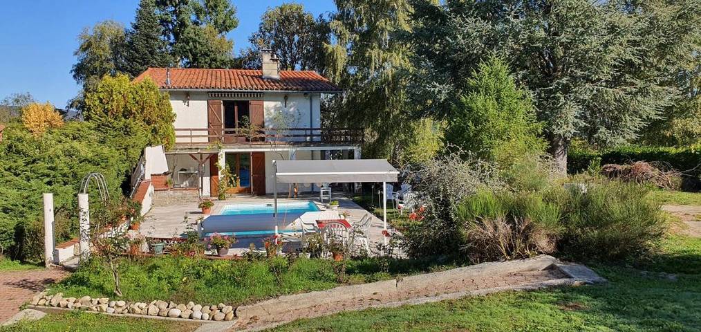 Location de vacances pour 4 personnes, avec jacuzzi ainsi que piscine et jardin à Brassac (Ariège) - 4