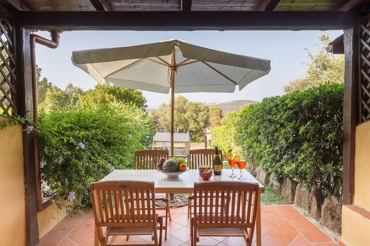 Maison de vacances pour 4 personnes, avec Jacuzzi et Terrasse à Porto Pollo