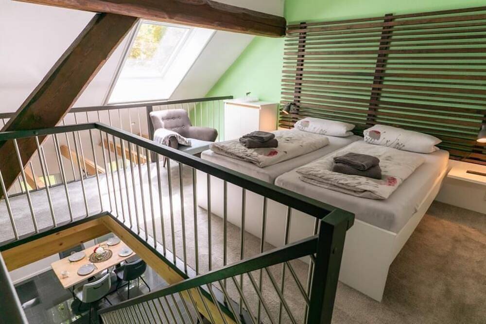 Ganze Wohnung, Friesenwind - Hochwertige Ferienwohnung mit Gartenoase in Utarp, Landkreis Wittmund