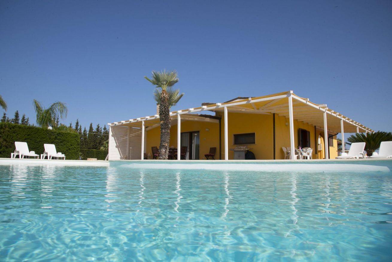 Villa Carrino by Mmega in Racale, Golf von Tarent