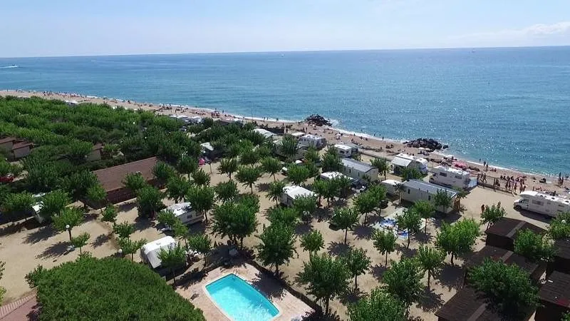 Camping para 6 personas, con piscina y terraza - 1