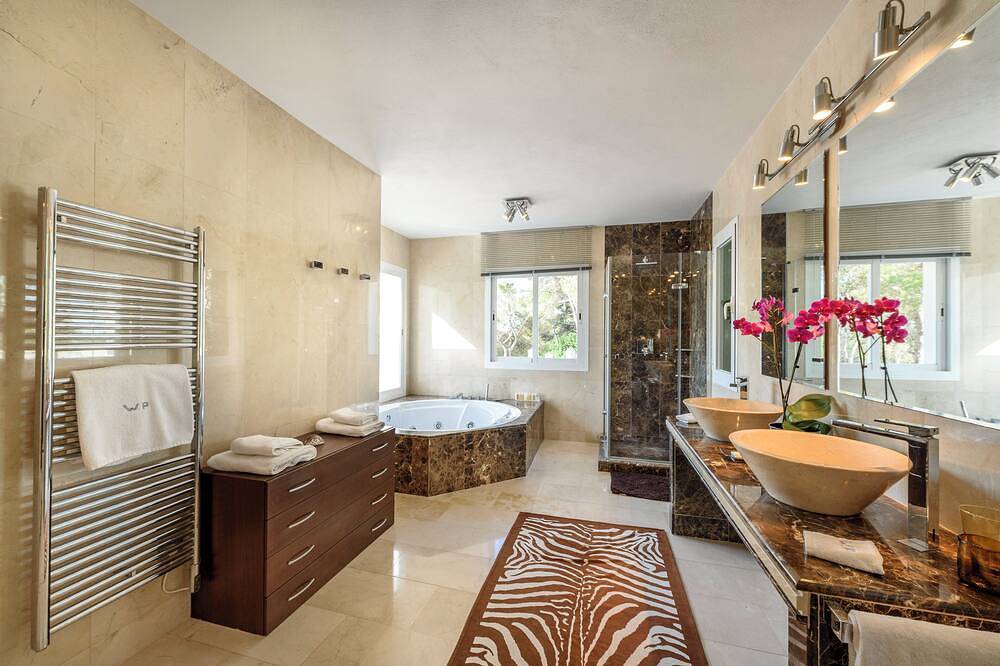 House Romero In Est Cubells Ibiza With 6 Rooms And Bathrooms And Amazing Sea View in Es Cubells, Sant Josep de sa Talaia