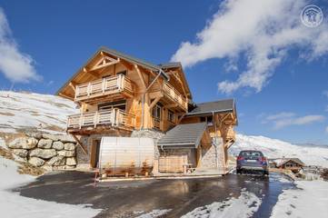 Gîte for 15 Guests in Fontcouverte-la-Toussuire, Western Alps, Picture 1