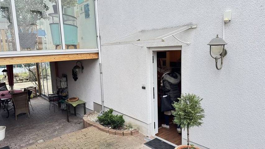 Ferienwohnung für 2 Personen, mit Terrasse und Pool sowie Garten in Kirn