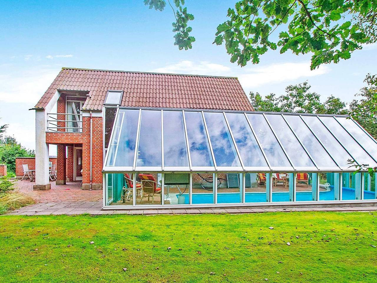 Luxuriöser Rückzugsort mit Pool in Hvalpsund, Farsø