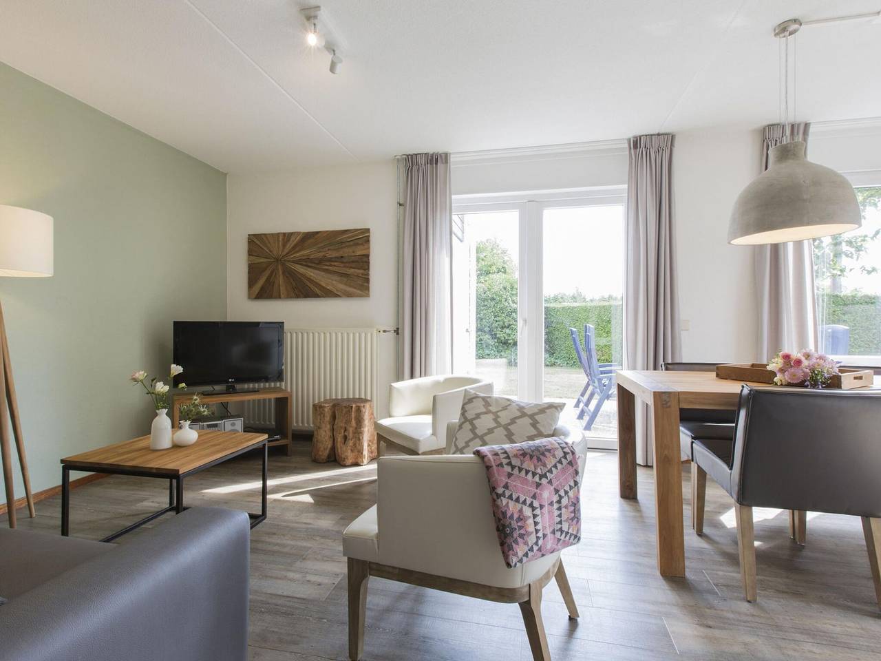 Villa voor 4 personen met zwembad in Nationaal Park De Maasduinen