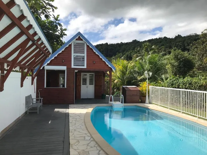 Villa pour 4 personnes, avec vue ainsi que jardin et piscine - 1