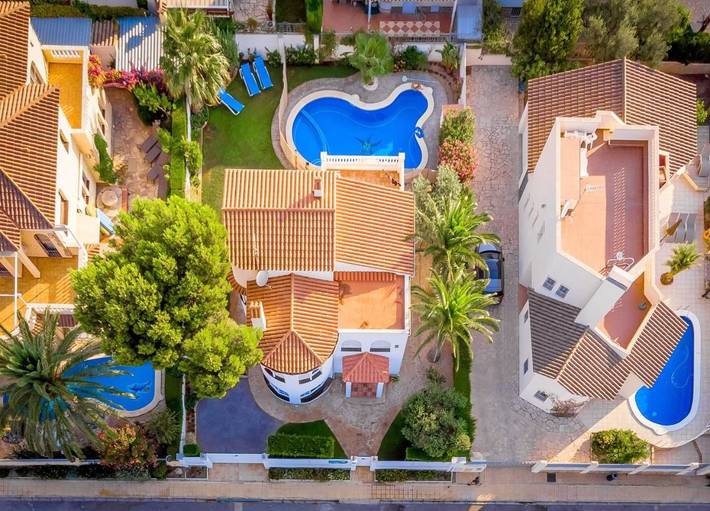 Villa pour 10 personnes, avec piscine ainsi que jardin et vue à Miami Platja - 3