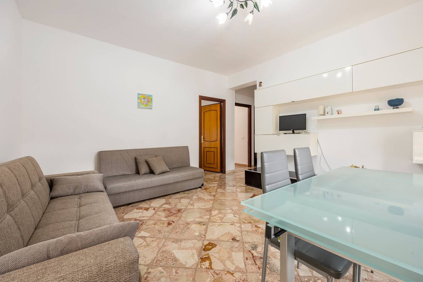 Casa de vacaciones 'Large' con vistas a la montaña, Wi-Fi y aire acondicionado in Playa Mondello, Palermo