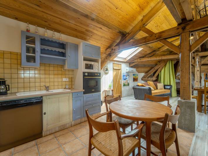 Apartamento entero, Amplio loft en el centro del pueblo - 4 pers. in Lit-et-Mixe, Côte d’Argent