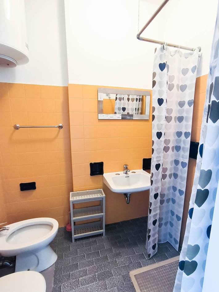 Ganze Wohnung, Appartement am Strand mit AC und TV, 100m zum Strand in Lido di Jesolo, Jesolo-stadt