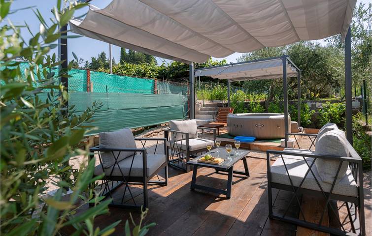 Ganze Ferienwohnung, Gemütliche Ferienwohnung mit WLAN, Terrasse und Parkplatz – 2 km bis zur Küste in Peračko Blato, Dubrovnik-Neretva