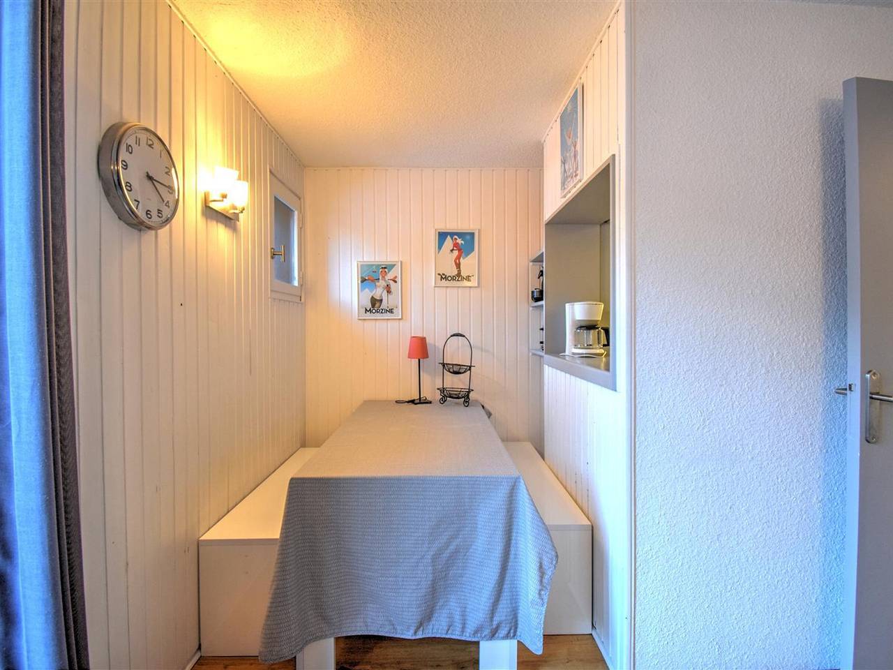 Entire apartment, 3-room apartment with southwest view and wifi in Morzine in Morzine, Les Portes du Soleil